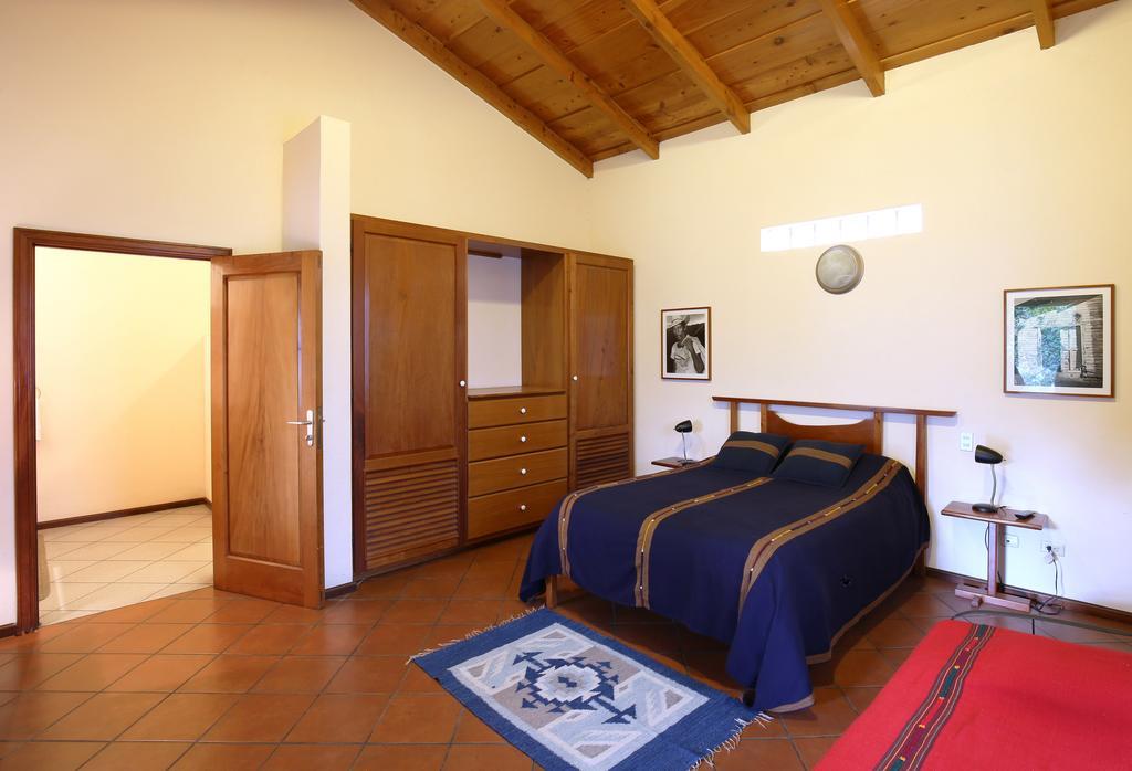 Chez Daniel Bed & Breakfast Antigua Room photo