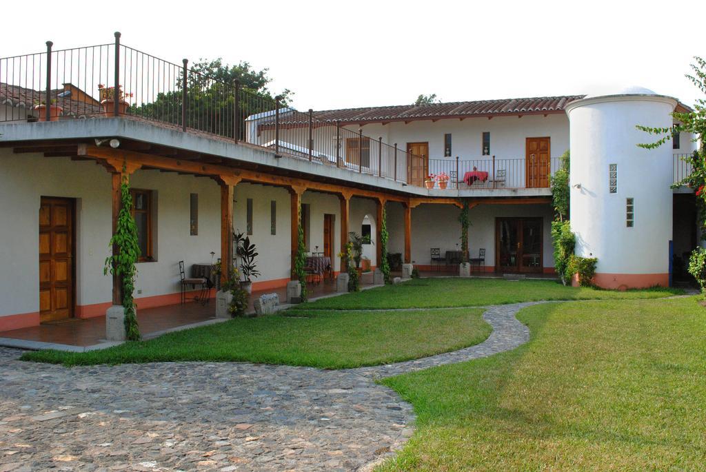 Chez Daniel Bed & Breakfast Antigua Exterior photo